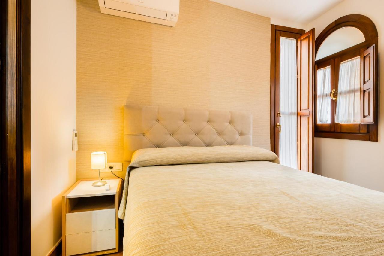 Duplex Deluxe Sevilla Center & Parking Opcional 外观 照片